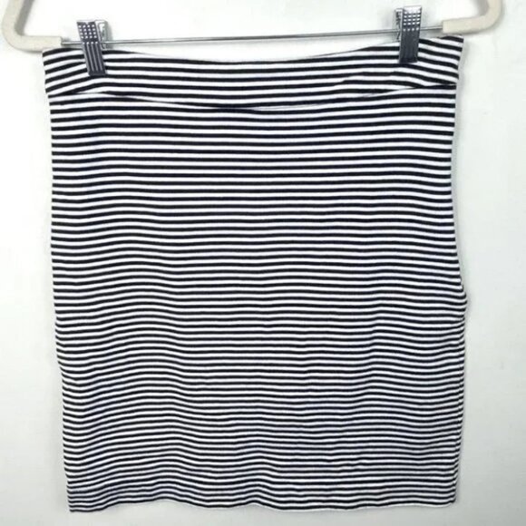 Kate Spade Black and White Striped Mini Skirt Pencil Size 6 Stretch Minimalist - Picture 4 of 6